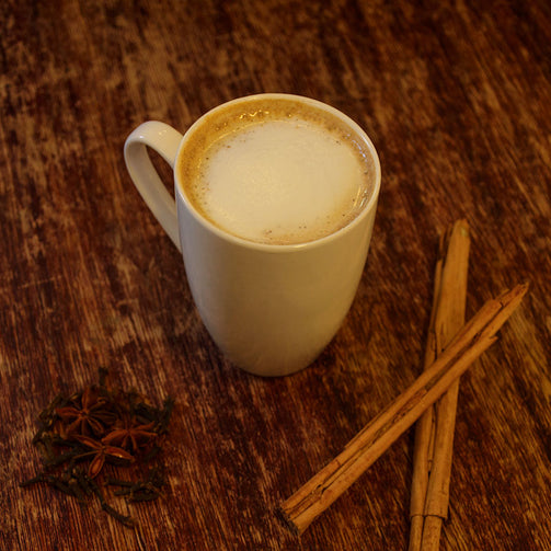 Masala Chai latte caliente 12oz (354ml)