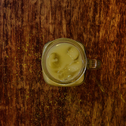 Matcha latte frío 16oz (473ml)